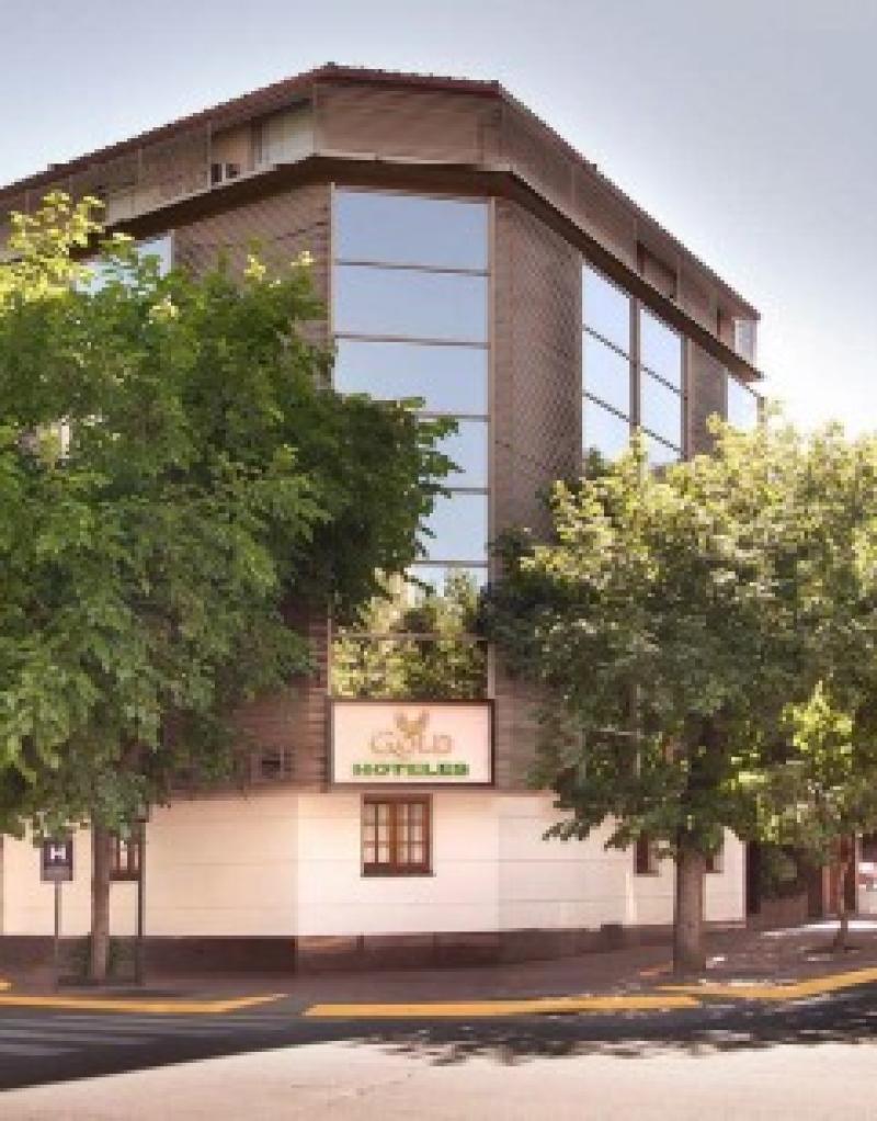 HOTEL CAROLLO CADENA GOLD